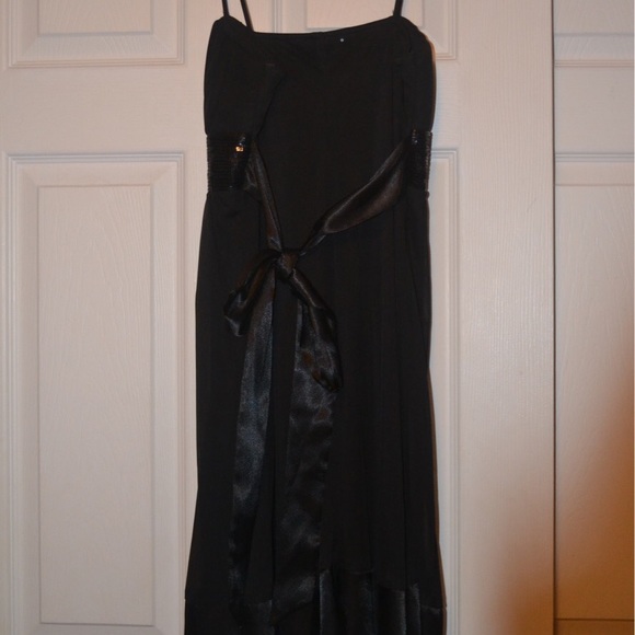 Black Party Dress - Picture 4 of 4